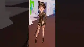 Thoughts on layering??? 🤔🤔🤔🤔 #dresstoimpress #dtistars #roblox #dti #shorts