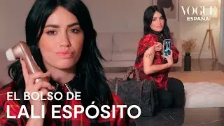 ¿Qué hay en el bolso de Lali Espósito? | VOGUE España