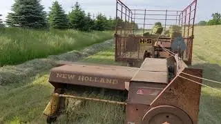 New Holland 275 baler.