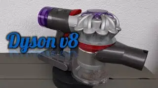Dyson V8