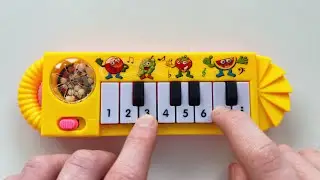 $1 piano be like: