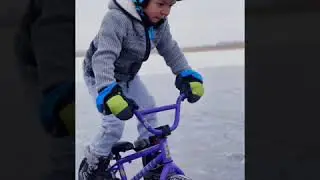 BMX on the ice