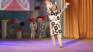 Дефиле мальчиков!