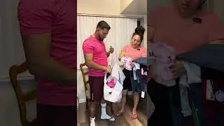 No quiere apagar la luz esta muchacha