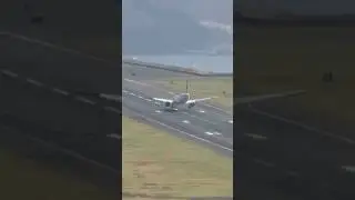 Difficult landing #aviation #aviationlovers #airbus