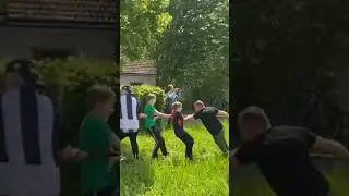 Тут походу игра в кальмара начинается😁 