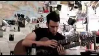 Justin King gets tattoo, plays guitar