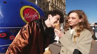 Мобитраки в Москве! Матрешка. Фудтрак в центре.
