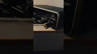 Behringer UMC22 