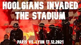 Paris FC vs. Olympique Lyon 17.12.2021 Hooligan fight, pyro, police, Interruption du match incidents