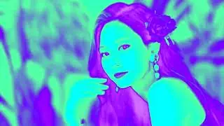 TWICE 