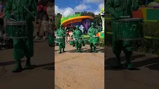 #drums  on #vacation  🥁🤘  #disney Green Army Drum Corps #chops #drumcorps  #marchingband #drumline