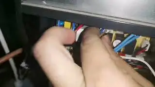 Pump of the new machine does not work, please first check whether the port is plugged in properly.