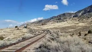 Locomotive 40 running down the highline