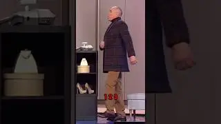 Продавец построил покупателя, как в армии😂 УРАЛЬСКИЕ ПЕЛЬМЕНИ #уральскиепельмени #shorts #армия