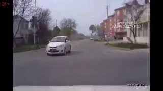 Подборка нелепых аварий 2013