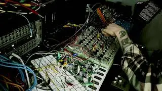 Interstellar Glass (Glassy/Metallic Soundscape)