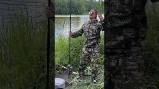 Bo$ton на рыбалке поймал золотую рыбку 🎣🐟 А вы любите рыбачить? ✨