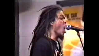 Deftones Live @ Tower Records, Philadelphia, PA, USA ★10-10-1996 ★ LINK DESCRIPTION