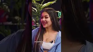 Раздевая до ГОЛА малую, шоу «без слов»😎👍 