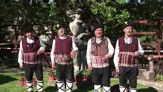 Мъжка певческа група при НЧ "Пробуда-1940" с.Калипетрово- Тодуровата стара майчица