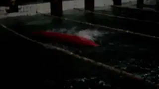 Прыжок с пятиметровой вышки на каяке