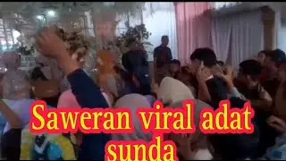 Acara saweran paling heboh sampai ada yang jatuh
