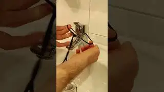 💡Маленький СЕКРЕТ Как Снять Ручку КРАНА, СМЕСИТЕЛЯ #shorts