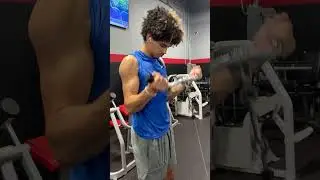 Concentration on curls after a big back day… #backday #armsworkout #coachcasey