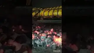 Шашлык во время дождя)