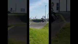 Ролики 😀😀 урам парк