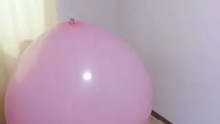 Pink big balloon bounce 4