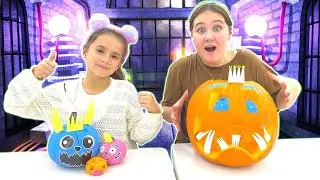 Ruby and Bonnie Halloween Pumpkin Carving Content Challenge