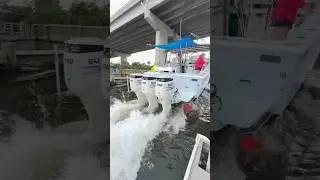 1968 35’ magnum marine 300 suzukis 