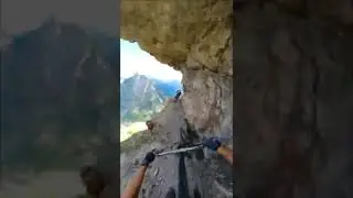😍 World's Most BEAUTIFUL Mountain Bike Trail😲