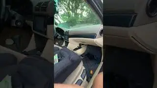 Where is the expansion valve on a BMW 5 E39?