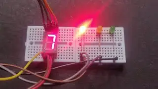 Traffic Lights using 7 segment and Arduino 