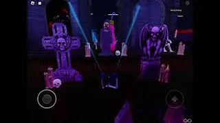 Spirit Halloween 2023 oof Tour! #halloween #animatronic #roblox #scary #jumpscare #oof
