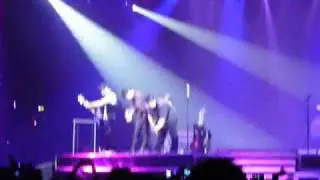 Jonas Brothers Wembley 20/11/09 ~ Year 3000