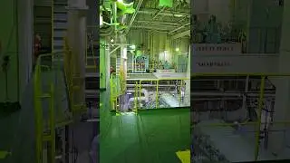 🚢🔧 Inside the Heart of a Ship: Unveiling the Engine Room!