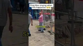 He couldn’t help but dance!😱#singing #dance #funny #busker #shortsvideo #shorts #lol #buskerlife