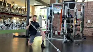 1/2 kneeling landmine press