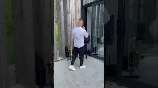 “Sorry seems to be” 🔥 і фокуси з голосом 😂