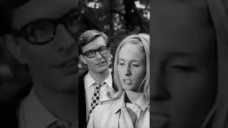 They're Coming To Get You, Barbara. #horror #cinemaclips