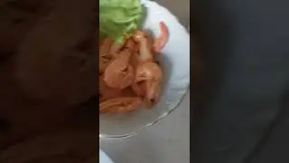 Научите быстро чистить креветки #shorts #юмор #наука #лайфхак #фомина