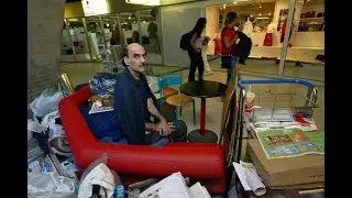 Iranian who inspired ‘The Terminal’ dies at Paris airport