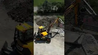 The JCB Hydradig 110W in Germany