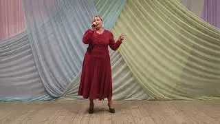 Мама - исполняет Татьяна Стрижаченко (солистка народного вокального ансамбля "Талисман")