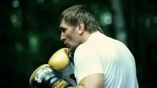 Бату Хасиков тренирует Виталия Минакова