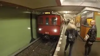 Поезд CII следует в депо